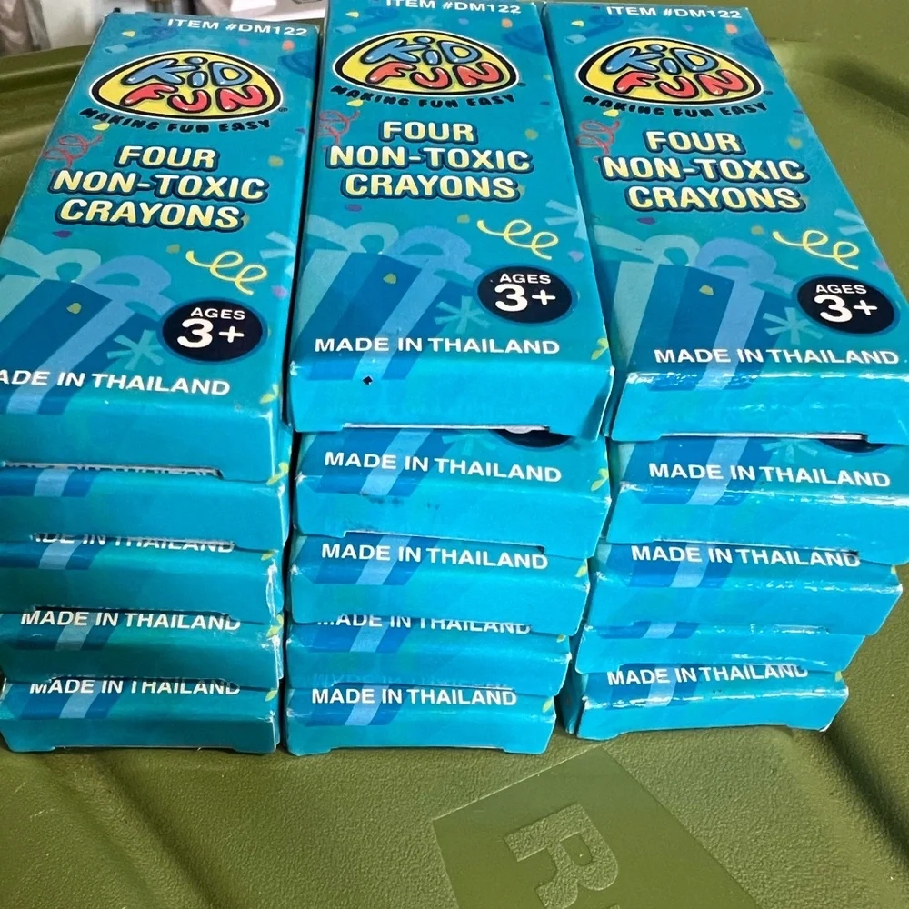15 Mini Kids Fun Crayons boxes.